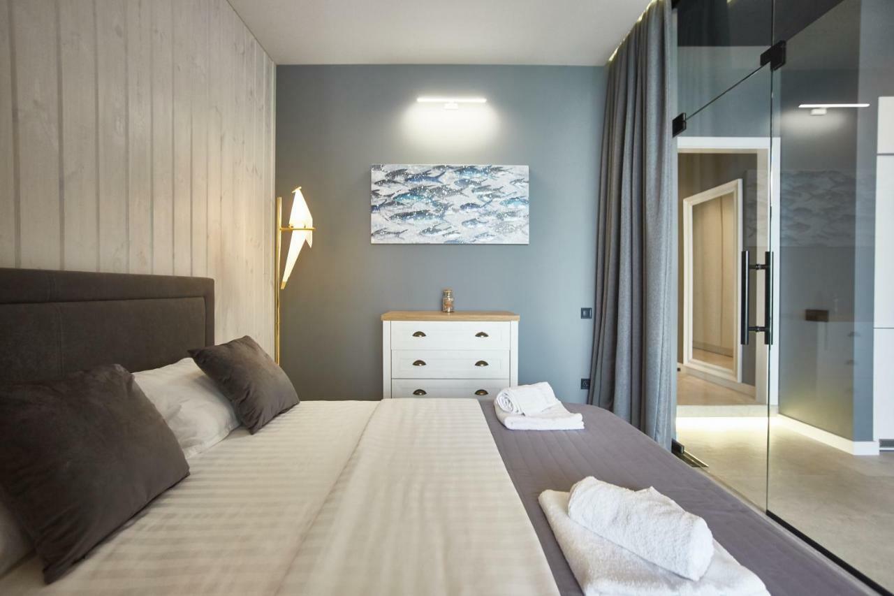 Gagarin Plaza Luxury Sea View Apartments Odesa Exterior photo