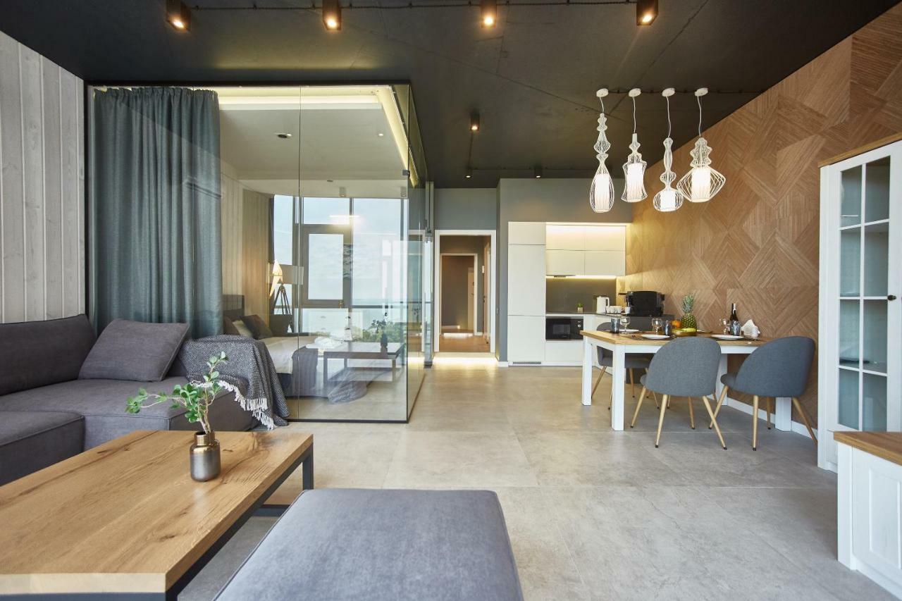 Gagarin Plaza Luxury Sea View Apartments Odesa Exterior photo