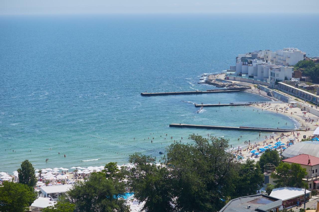 Gagarin Plaza Luxury Sea View Apartments Odesa Exterior photo