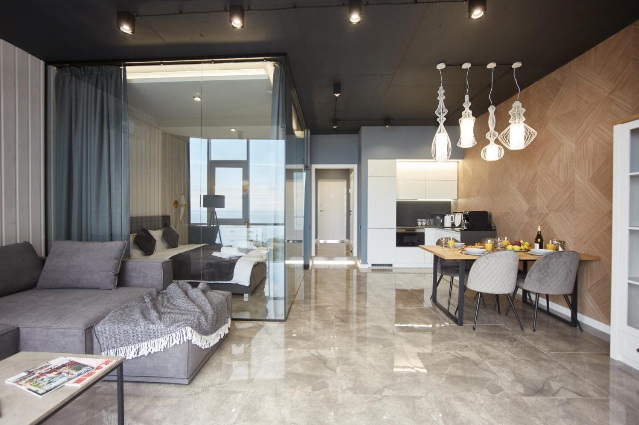 Gagarin Plaza Luxury Sea View Apartments Odesa Exterior photo