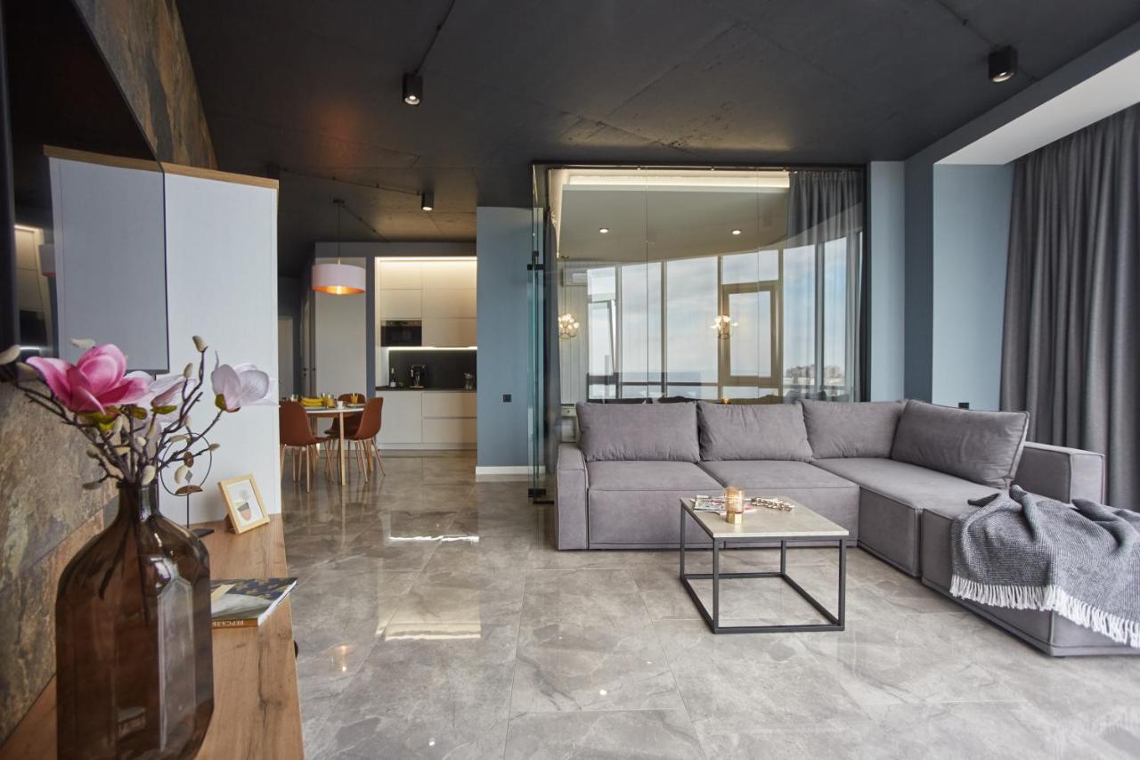 Gagarin Plaza Luxury Sea View Apartments Odesa Exterior photo