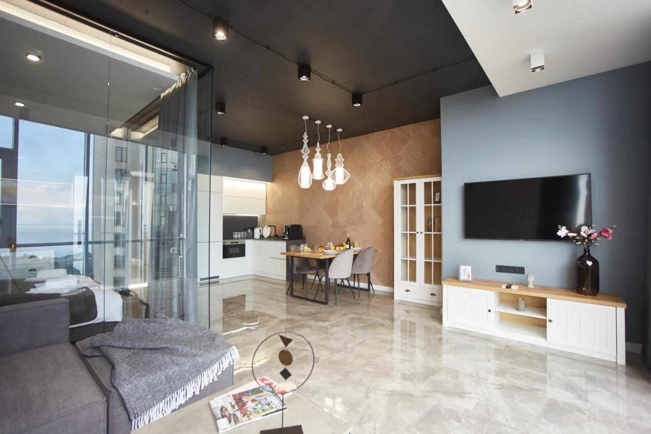Gagarin Plaza Luxury Sea View Apartments Odesa Exterior photo